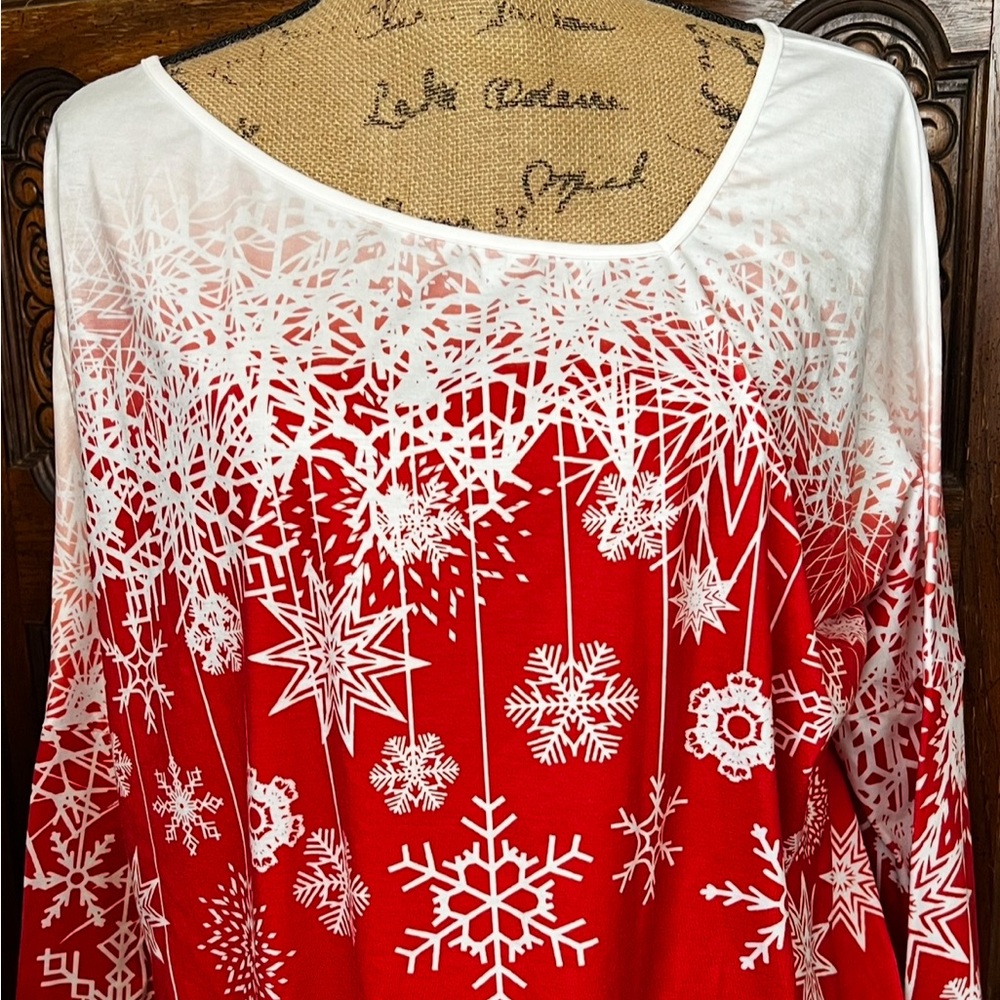 Red and White Snowflake Women's Top  NWOT